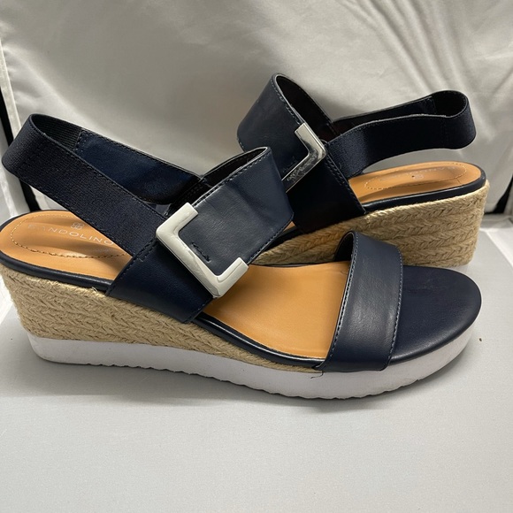 Excellent Cond Bandolino Wedge sandles 9.5 - Picture 3 of 8